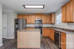 2901 Heather Ridge Rd, Dallas, NC 28034 - Photo 4