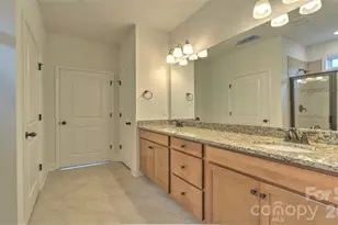 649 River Btm Rd, Fletcher, NC 28792 - Photo 28