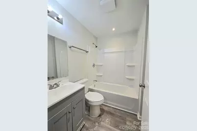 357 8th Avenue Drive SW, Hickory, NC 28602 - Photo 4