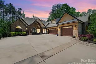 1579 Sunset Pointe Dr, Salisbury, NC 28146 - Photo 1