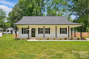 301 Tomberlin Rd, Mount Holly, NC 28120 - Photo 1