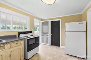 25 Bailey Rd, Candler, NC 28715 - Photo 14