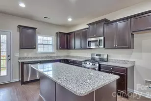 109 Piney Woods Rd, Fletcher, NC 28732 - Photo 10