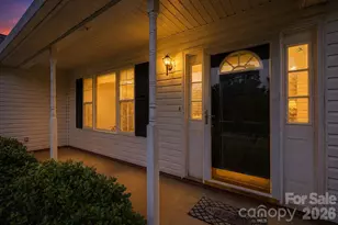 1805 Lillian Ln, Fort Mill, SC 29708 - Photo 2