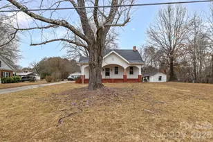 1820 S Park Dr, Reidsville, NC 27320 - Photo 2