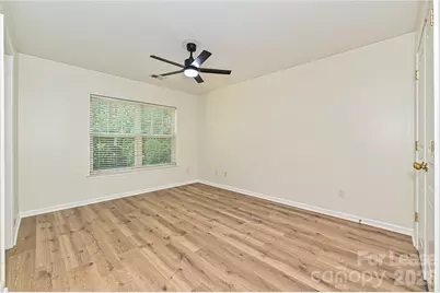 10208 Old Carolina Drive, Charlotte, NC 28214 - Photo 24