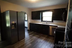 206 11th St N E, Hildebran, NC 28637 - Photo 6