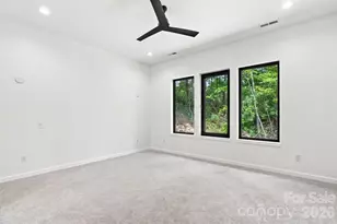 69 Village Pointe Ln, Asheville, NC 28803 - Photo 18