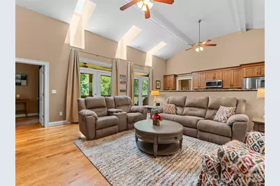 25 Linden Turn S, Hendersonville, NC 28739 - Photo 10