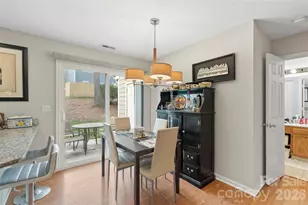 9005 Four Mile Crk Rd, Charlotte, NC 28277 - Photo 14