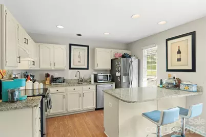 9005 Four Mile Creek Road, Charlotte, NC 28277 - Photo 10