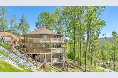 315 Timber Ridge Road #E-14, Sugar Mountain, NC 28604 - Photo 2