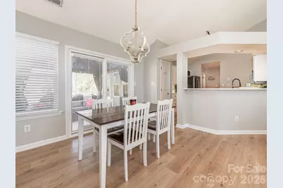 3930 Huntmeadow Drive, Charlotte, NC 28269 - Photo 14