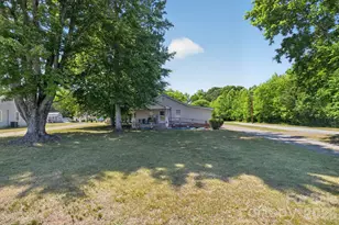 512 W Bank St, Salisbury, NC 28146 - Photo 14