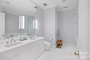 182 Cherokee Rd, Charlotte, NC 28207 - Photo 16