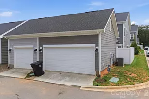 2176 Moss Meadow Ln, Denver, NC 28037 - Photo 2