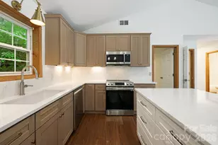 100 Woven Cloud Ln, Waynesville, NC 28785 - Photo 10