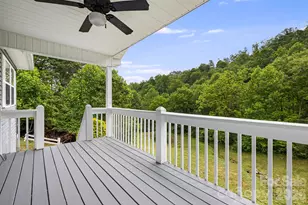 100 Woven Cloud Ln, Waynesville, NC 28785 - Photo 2