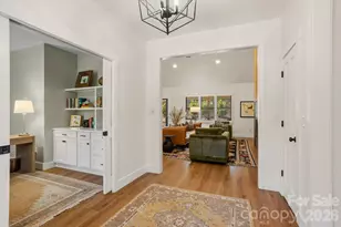 710 Knollwood Dr, Hendersonville, NC 28791 - Photo 28