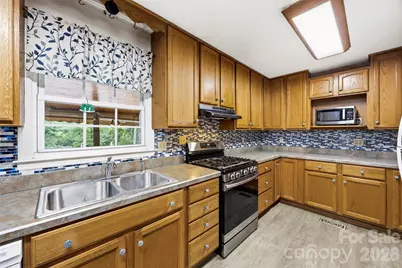 102 Stacybrook Drive SE, Concord, NC 28025 - Photo 8
