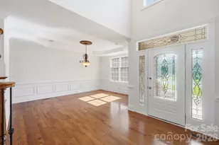 2016 Autumn Blossom Ln, Waxhaw, NC 28173 - Photo 4