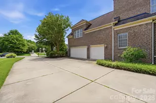 2016 Autumn Blossom Ln, Waxhaw, NC 28173 - Photo 48