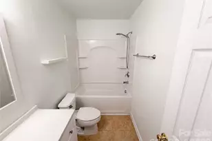 10114 Ballyclare Ct, Charlotte, NC 28213 - Photo 16