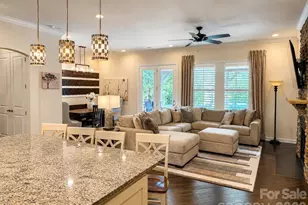 656 Avonmore Dr, Fort Mill, SC 29715 - Photo 4