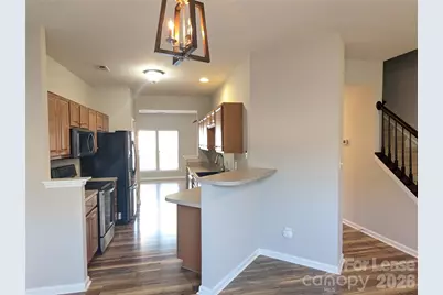 4613 Forestridge Commons Drive, Charlotte, NC 28269 - Photo 2