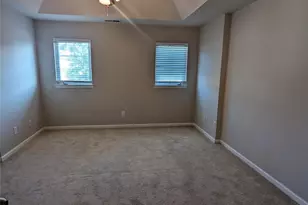 4613 Forestridge Commons Dr, Charlotte, NC 28269 - Photo 16