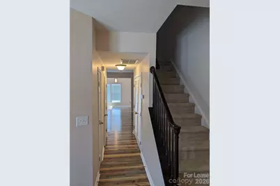 4613 Forestridge Commons Drive, Charlotte, NC 28269 - Photo 8