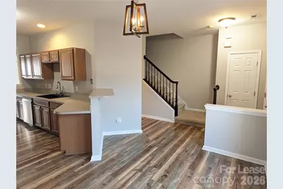 4613 Forestridge Commons Drive, Charlotte, NC 28269 - Photo 4