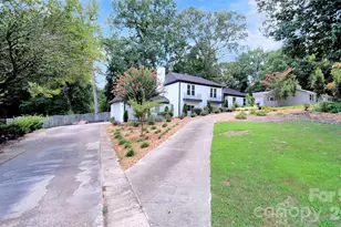 1634 Lumarka Dr, Charlotte, NC 28212 - Photo 2