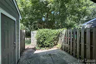 6034 Heath Valley Rd, Charlotte, NC 28210 - Photo 10