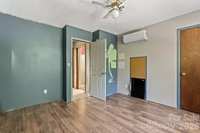 177 E Poplar Drive, Hendersonville, NC 28792 - Photo 22