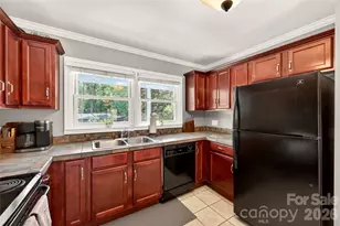 609 Kenlough Dr, Charlotte, NC 28209 - Photo 14