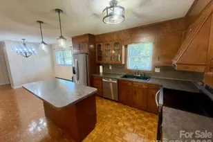 620 Central St, Hudson, NC 28638 - Photo 12