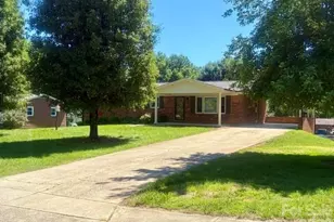 620 Central St, Hudson, NC 28638 - Photo 2