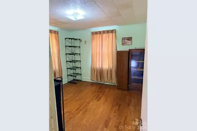 731 10th Street Boulevard NW, Hickory, NC 28601 - Photo 16