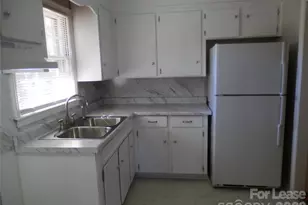 815 Echo Glen Rd, Charlotte, NC 28213 - Photo 8