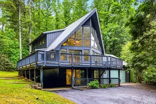 70 Skyline Dr, Hendersonville, NC 28791 - Photo 2