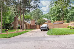 419 Scarborough Ln, Matthews, NC 28105 - Photo 42