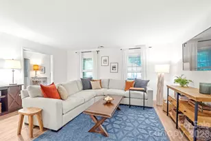 419 Scarborough Ln, Matthews, NC 28105 - Photo 14