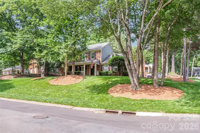 419 Scarborough Lane, Matthews, NC 28105 - Photo 2