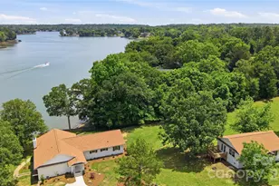 1751 Aragon Beach Rd, Rock Hill, SC 29732 - Photo 2