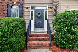 8922 Pristine Ct, Huntersville, NC 28078 - Photo 2