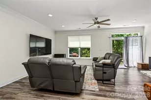 1010 Moffatt Ln, Matthews, NC 28105 - Photo 32