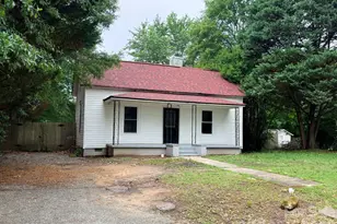 305 N Poplar St, Gastonia, NC 28054 - Photo 2