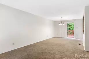 6534 Rollingridge Dr, Charlotte, NC 28211 - Photo 4