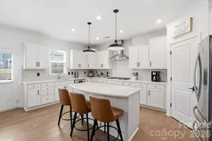 11016 Larkslea Ln, Charlotte, NC 28278 - Photo 10